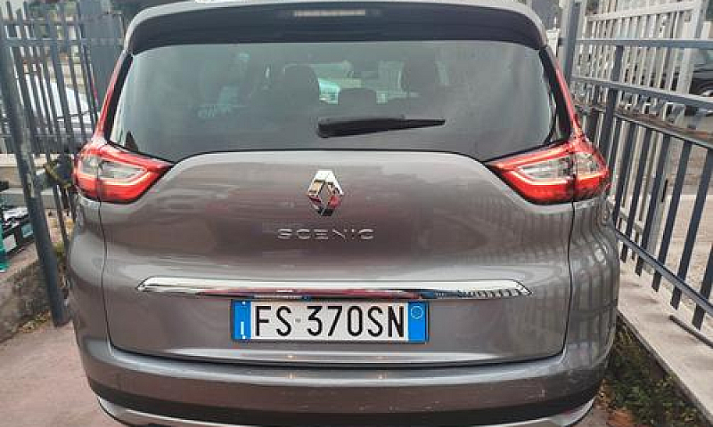 Renault Grand Scenic...
