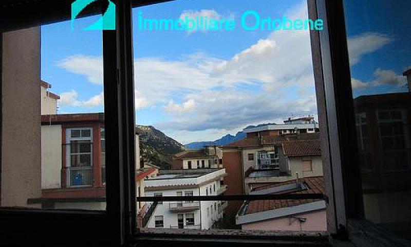 Appartamento Con Gar...