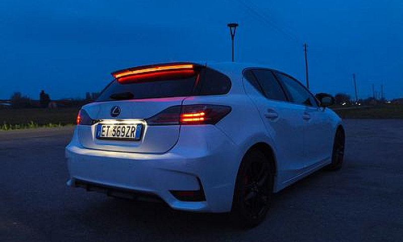 Lexus Ct Hybrid – 3....
