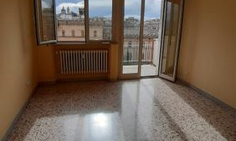 Attico - Via Federic...