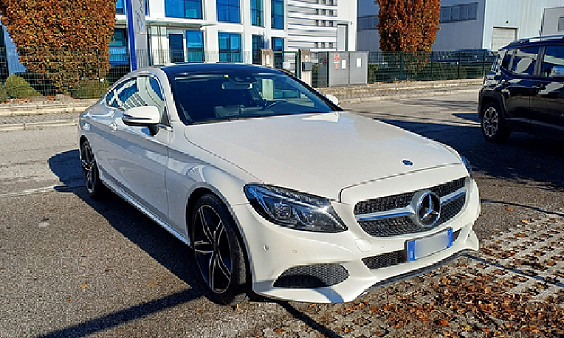 Mercedes C250D Premi...