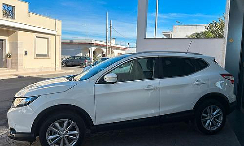 Nissan Qashqai 1.5 D...