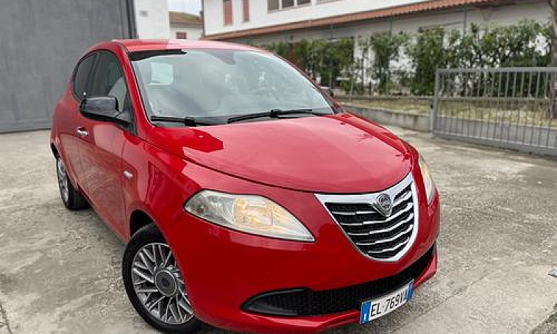 Lancia Ypsilon 1.3 M...