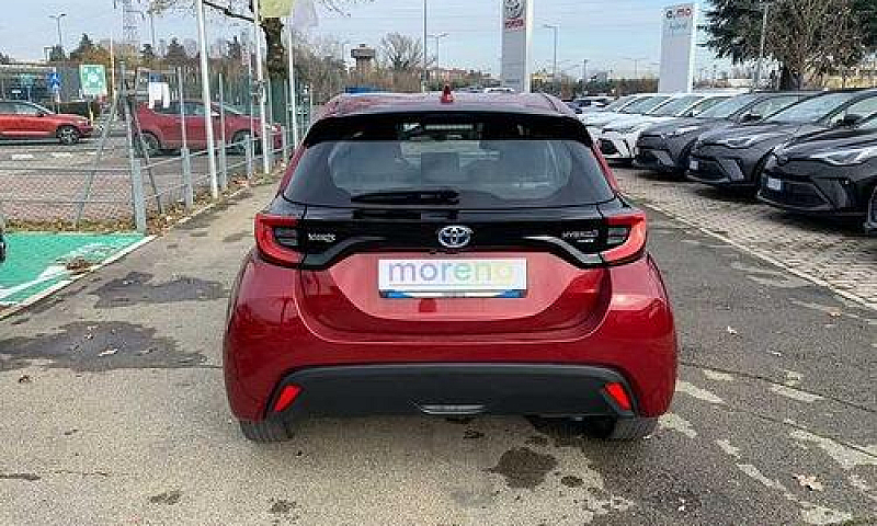 Toyota Yaris 1.5 Hyb...