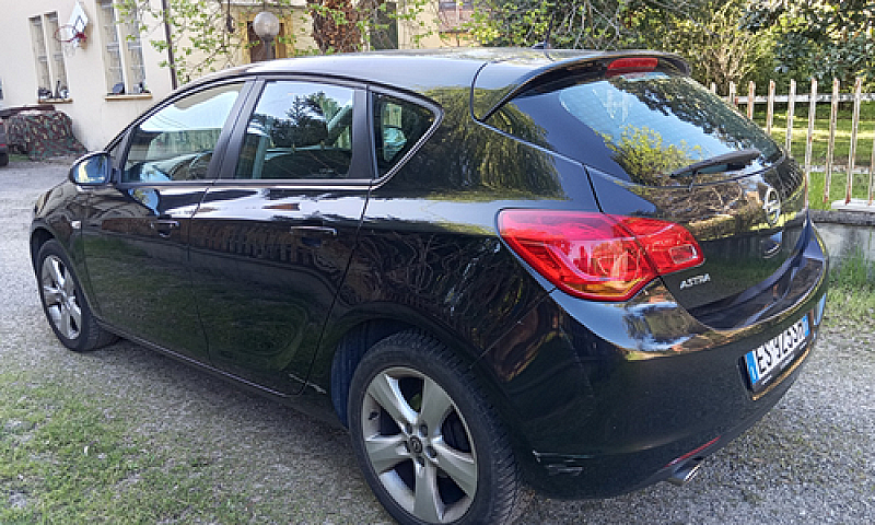 Opel Astra 14 Turbo ...