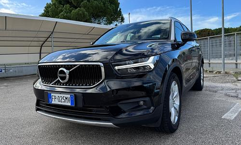 Volvo Xc40 D4 Awd Ge...