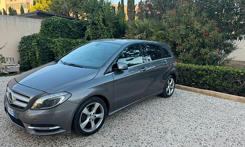 Mercedes Classe B...