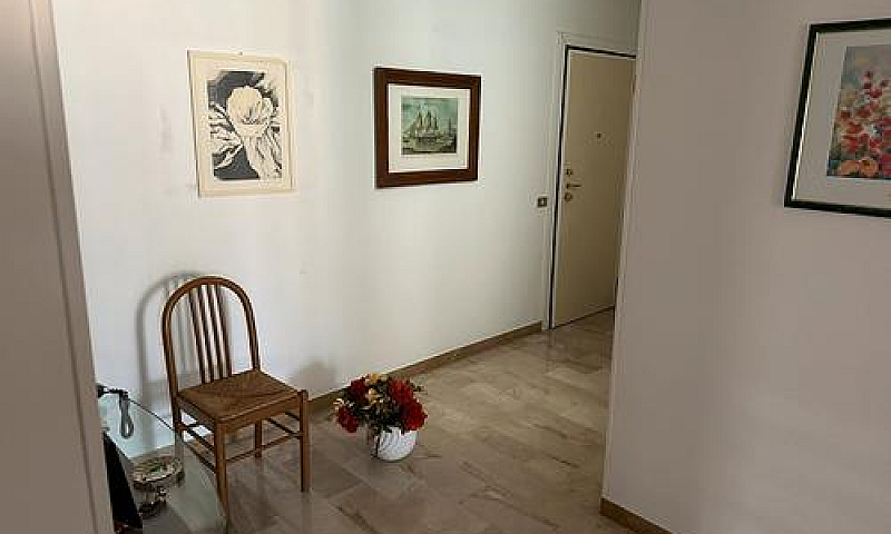 Appartamento A Tenca...