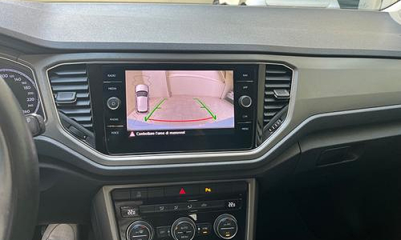 Volkswagen T-Roc 1.6...