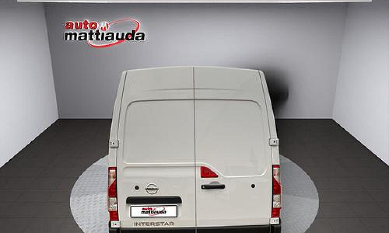 Nissan Interstar Ace...