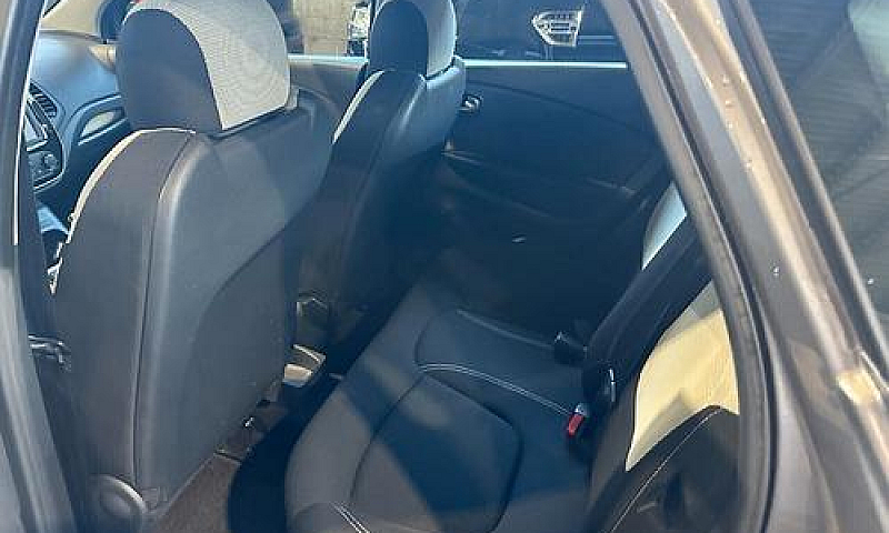 Renault Captur 1.5 D...