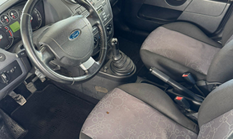 Ford Fiesta 1.4 Tdci...