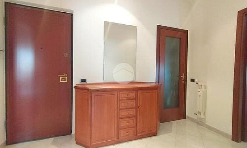 2 Locali A Borgaro T...