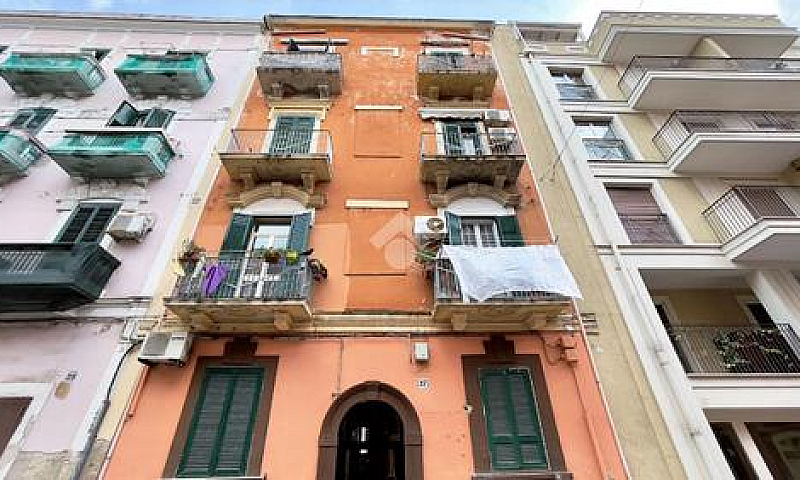 2 Locali A Bari...