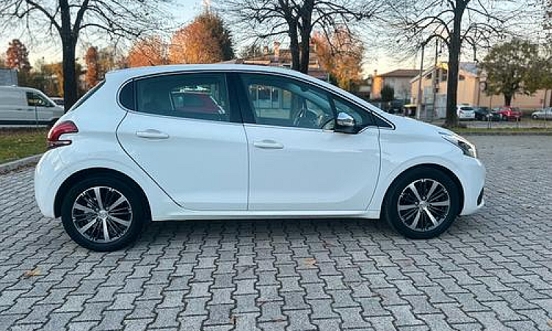 Peugeot 208 Bluehdi ...