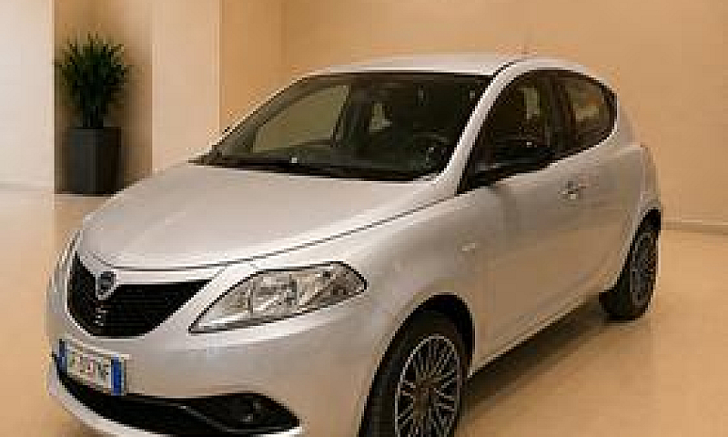 Lancia Ypsilon 1.0 F...