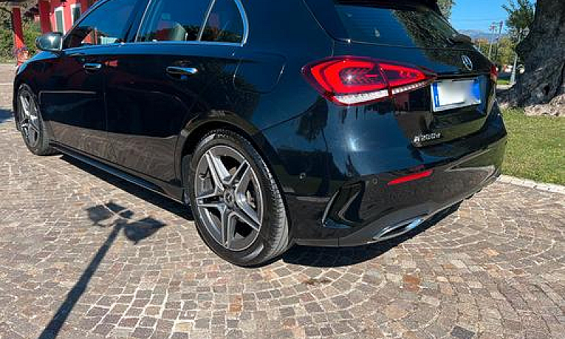 Mercedes-Benz A200 D...