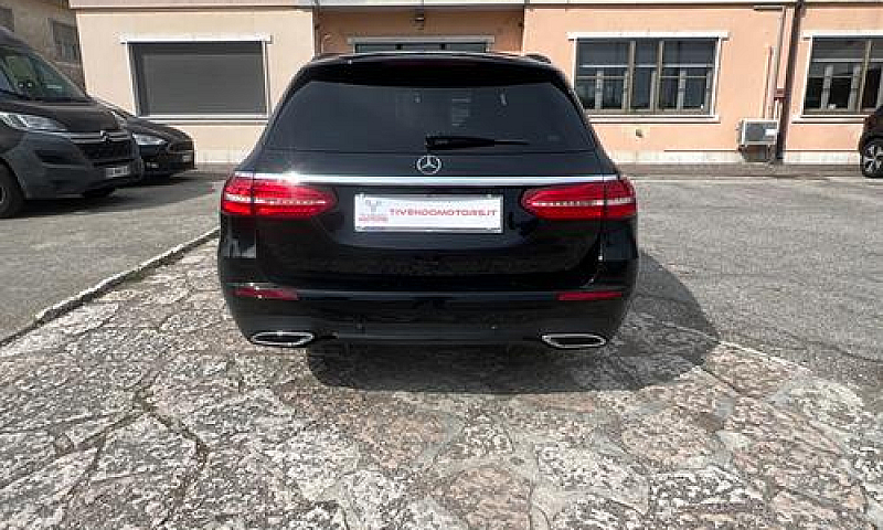 Mercedes-Benz E 220 ...