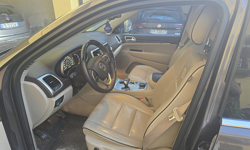 Jeep Grand Cherokee...