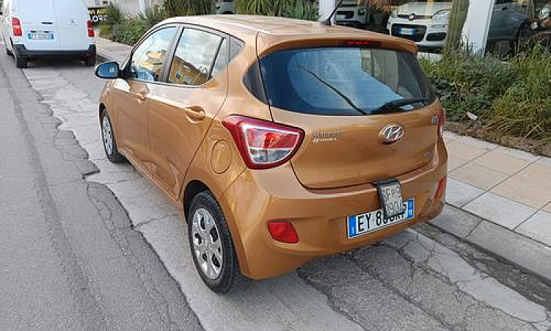 Hyundai I10 1.0 Benz...