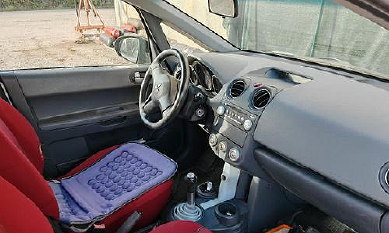 Mitsubishi Colt ...