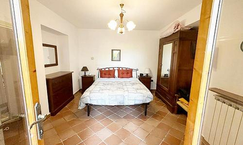 Casa Singola Con Gia...