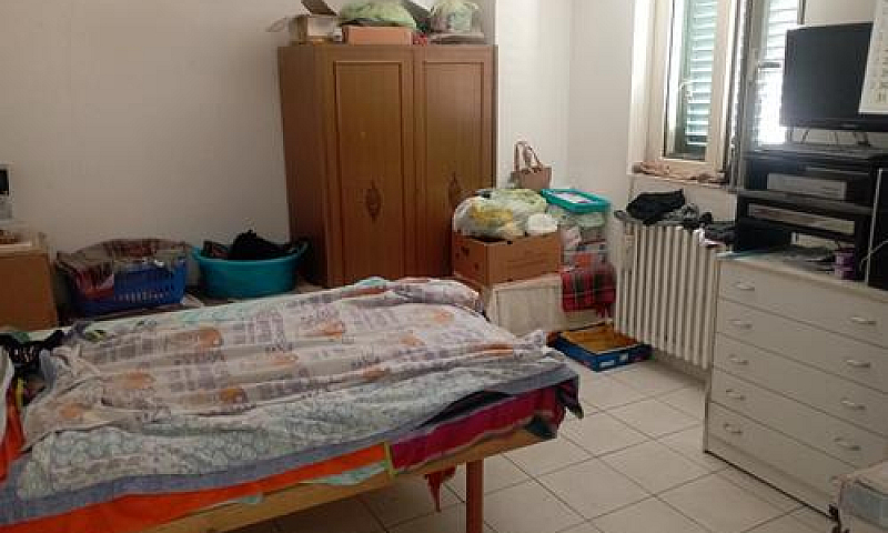 Appartamento Con Ing...