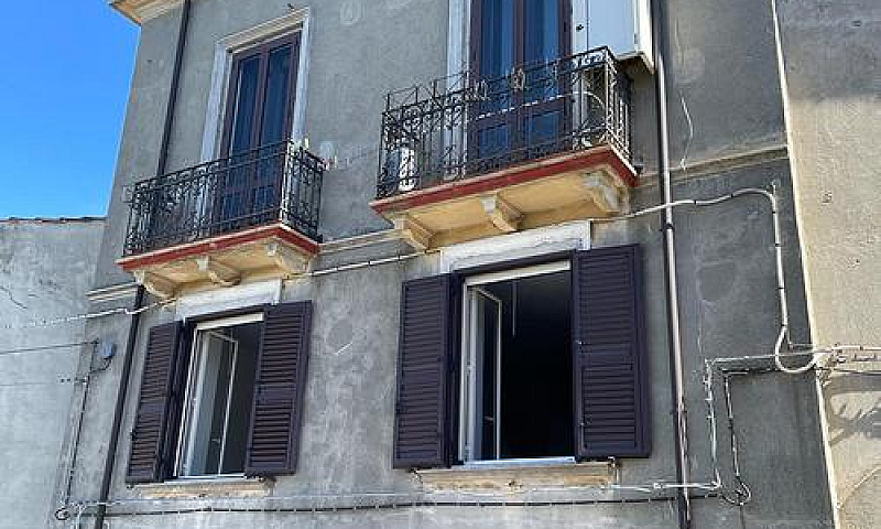 Casa Indipendente...