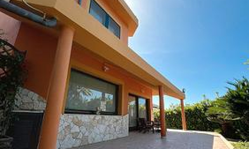 Villa Con Piscina E ...