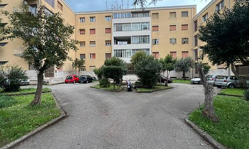 Viale Atlantici...