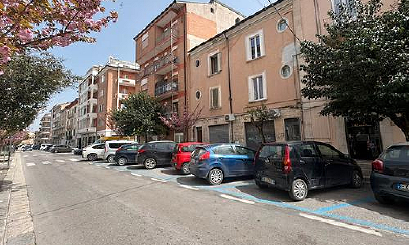 Via Roma - 65 Mq Con...
