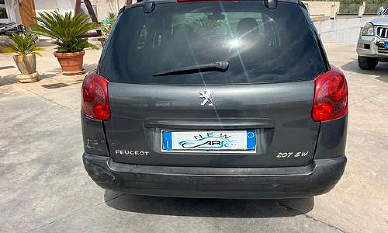 Peugeot 207 1.6 Hdi ...