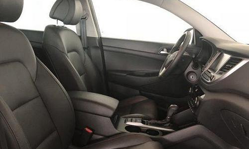 Hyundai Tucson...