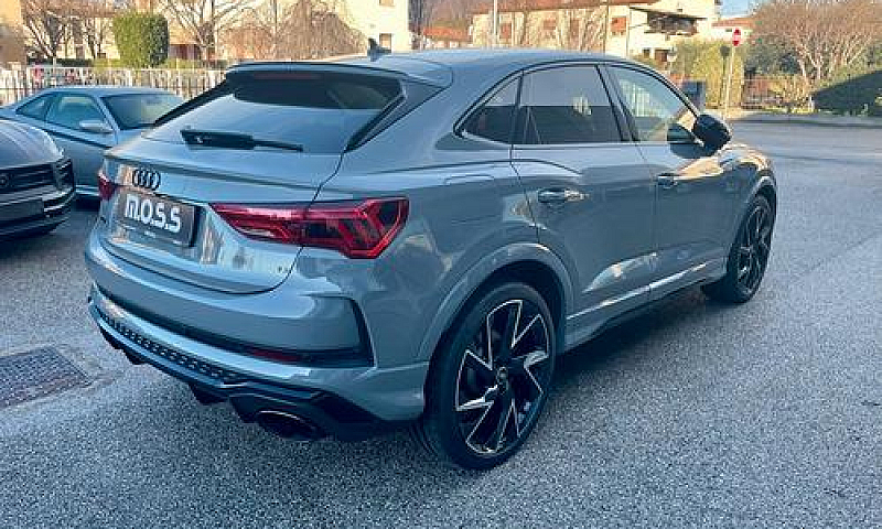 Audi Q3 Rs Q3 Quattr...