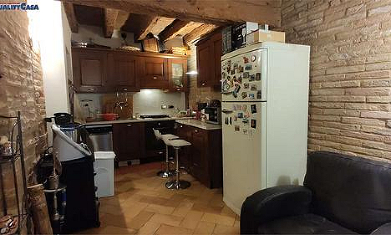 Appartamento A Agugl...