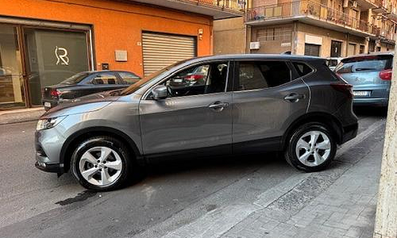 Nissan Qashqai 1.5 D...
