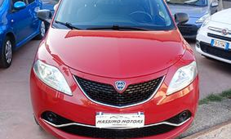 Lancia Ypsilon 1.2 6...