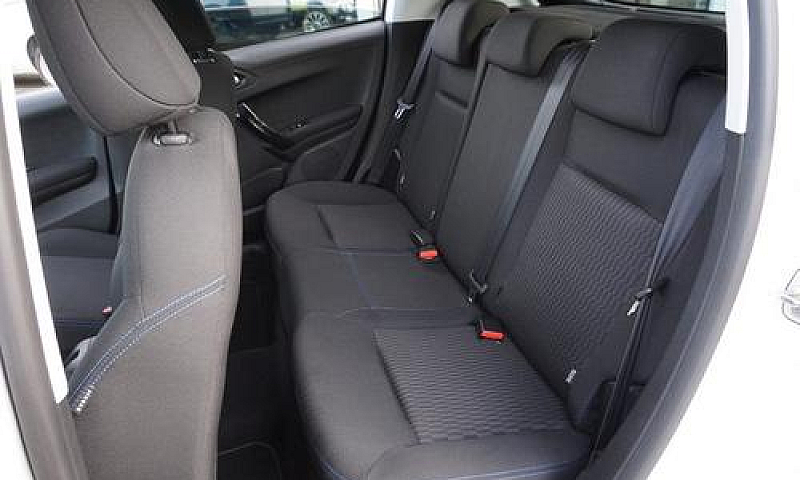 Peugeot 208 Puretech...