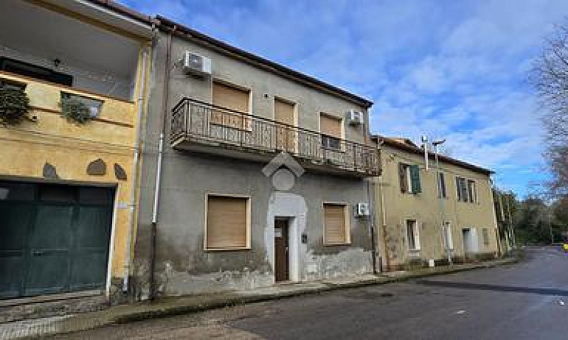 2 Locali A Muros...