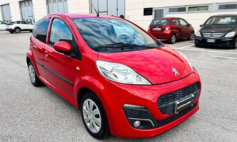 Peugeot 107 1.0 68Cv...