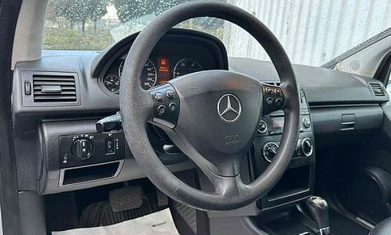 Mercedes-Benz A 160 ...