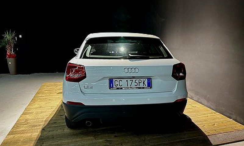 Audi Q2 30 Tdi S Tro...