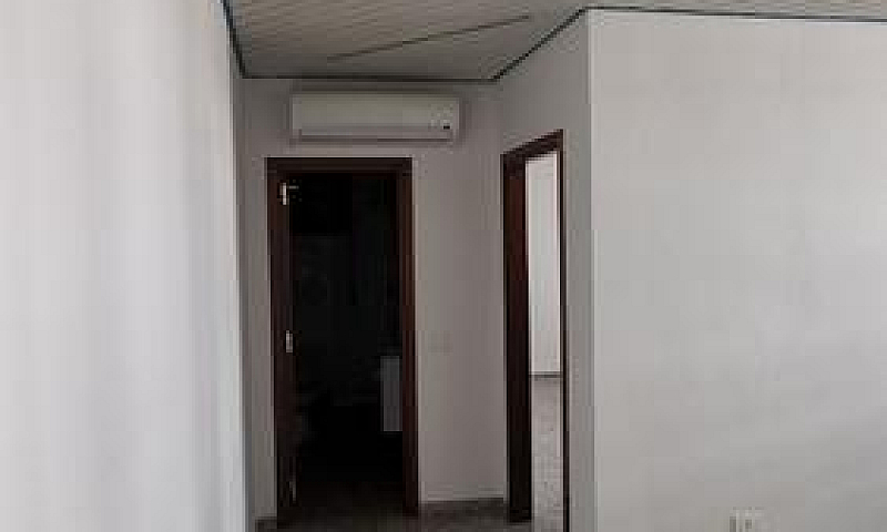 Trivani Con Posto Au...