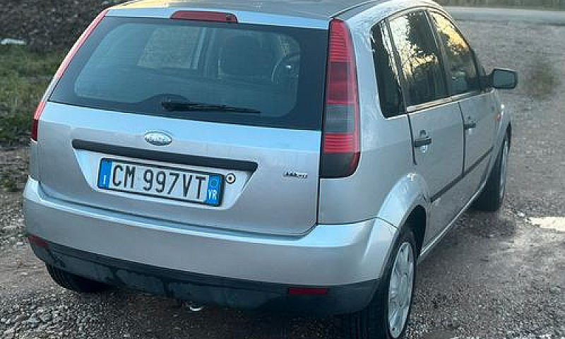 Ford Fiesta 2005 1.4...