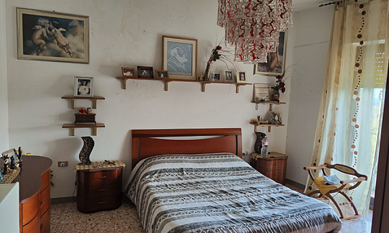 Casa A 2 Piani Con T...
