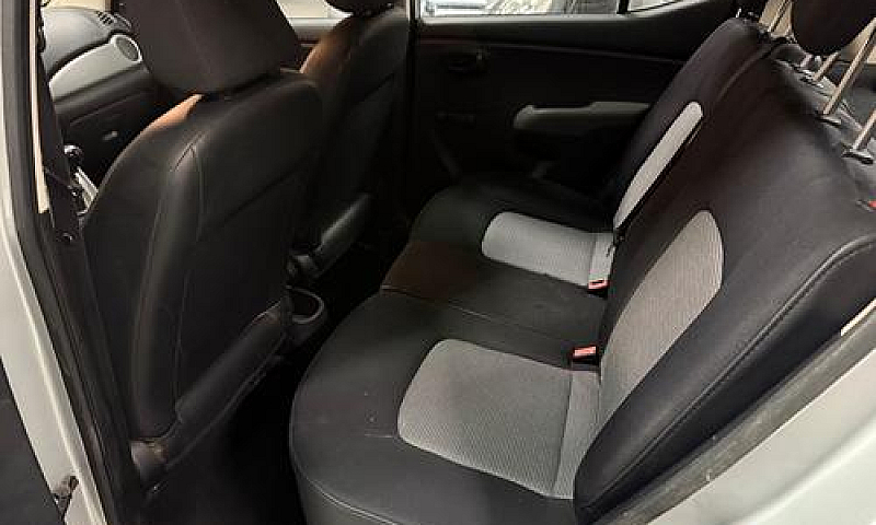 Hyundai I10 1.1 Crdi...