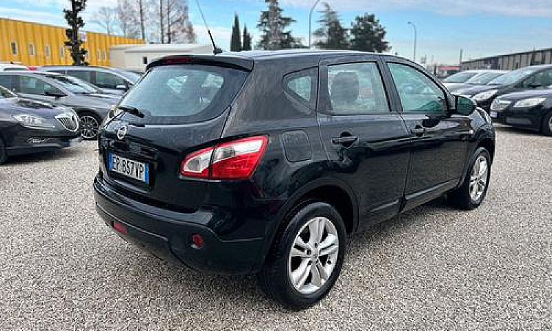Nissan Qashqai 1.6 1...