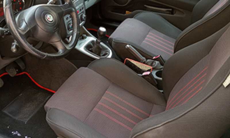 Alfa Romeo 147...