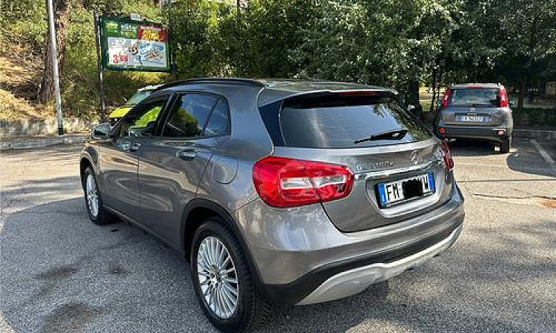 Mercedes Gla 180 Cam...