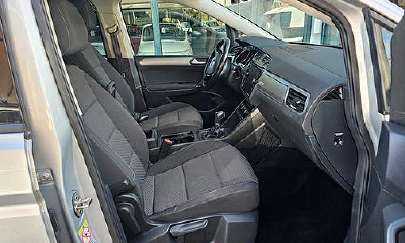 Volkswagen Touran 1....